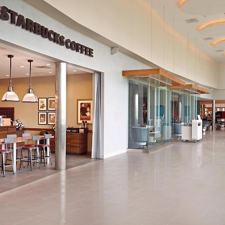 Renaissance Edmonton Airport Hotel Nisku Exteriör bild