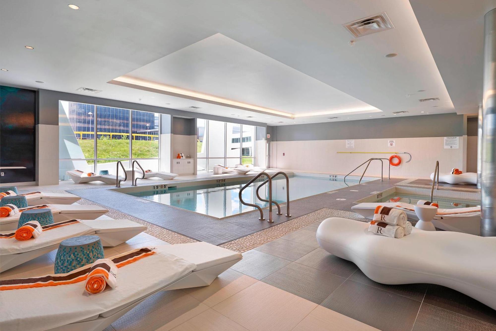 Renaissance Edmonton Airport Hotel Nisku Exteriör bild