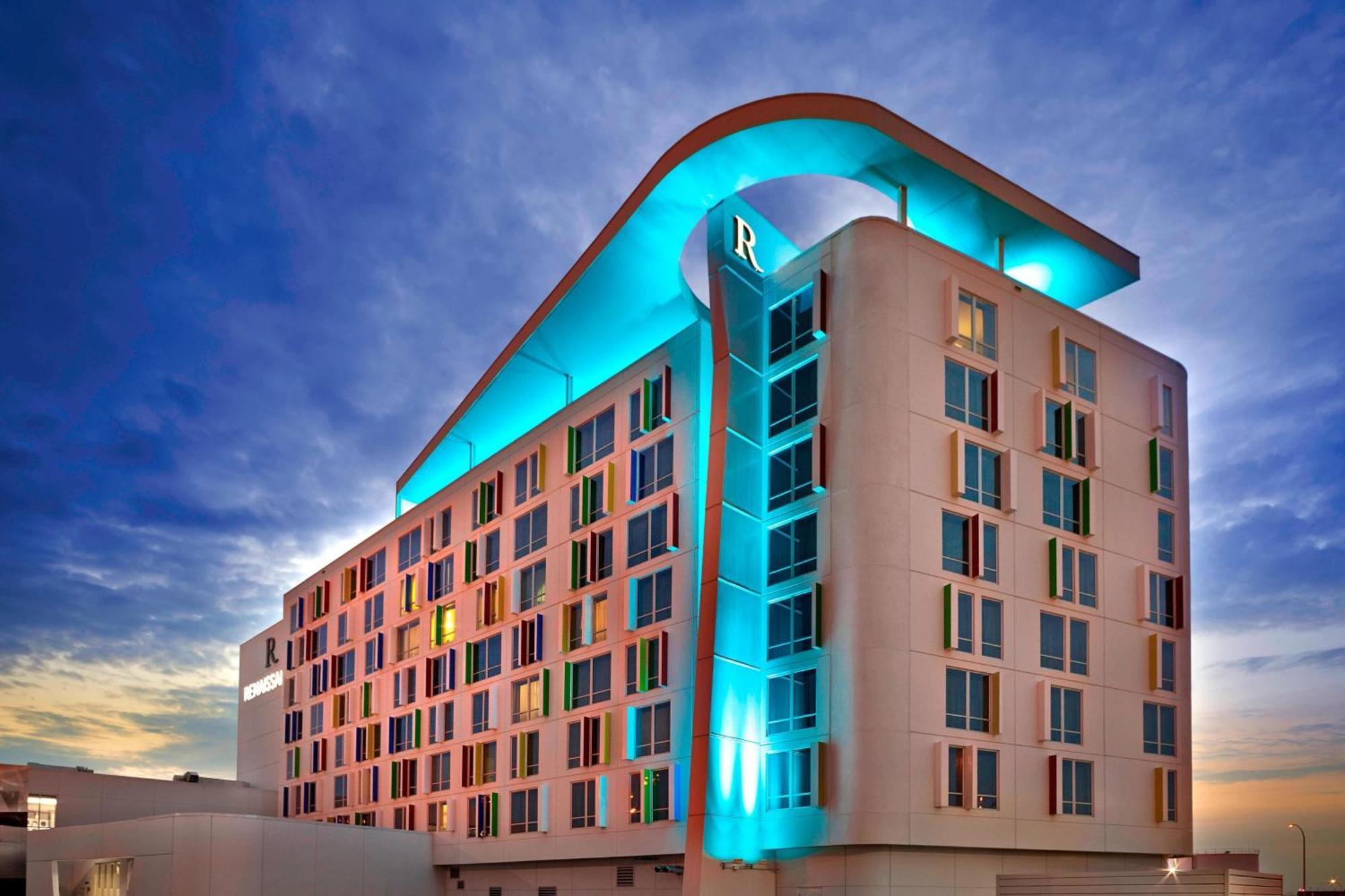 Renaissance Edmonton Airport Hotel Nisku Exteriör bild